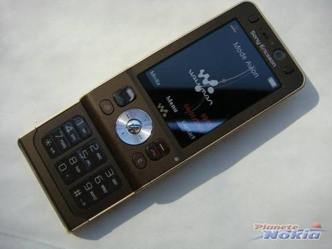 Sony Ericsson W910