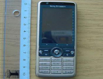 Sony Ericsson G700